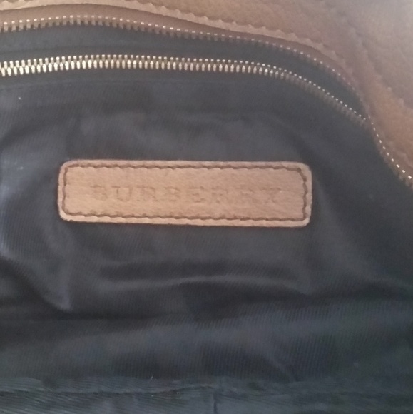 Burberry Vintage Handbag - Picture 5 of 16